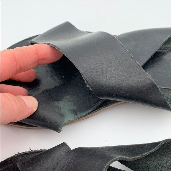 Madewell Black Leather Women's slip on cross over Sandals size 10 - Picture 7 of 10